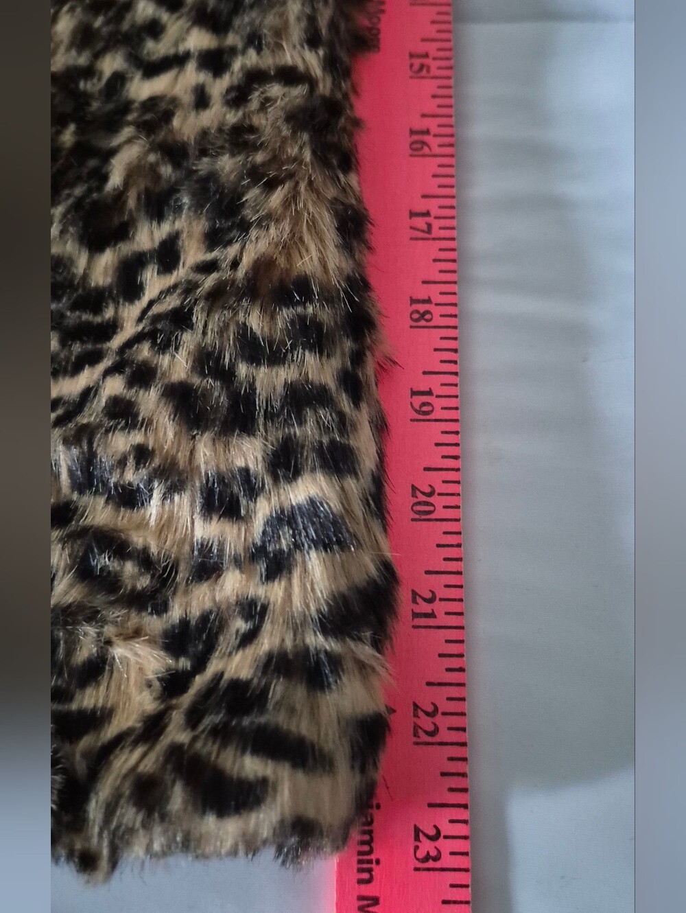 Cherokee Leopard Print Faux Fur Vest in Tan and Black - Picture 5 of 6